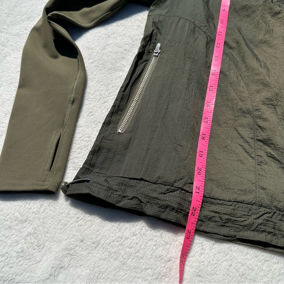 NWT Outdoor Voices FrostKnit Hooded Green Running Jacket - Picture 14 of 16